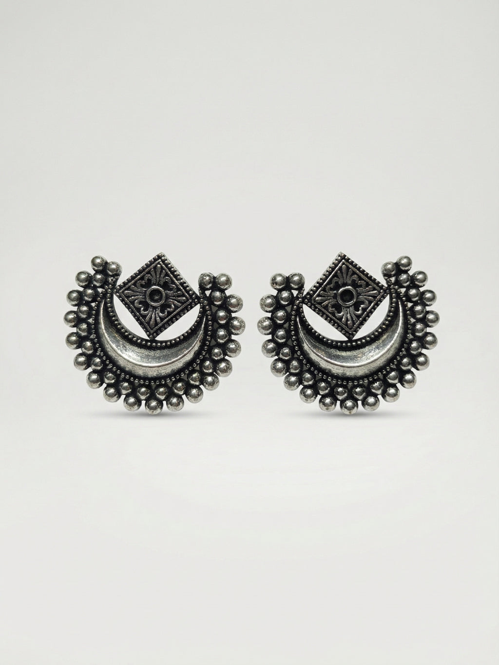 Chaand Earrings