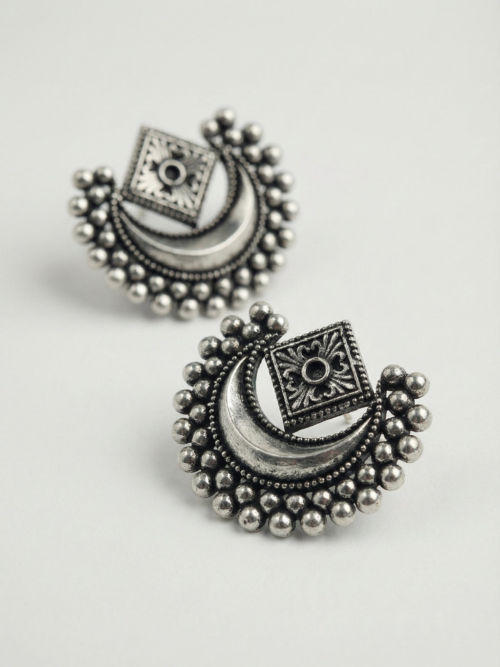 Chaand Earrings