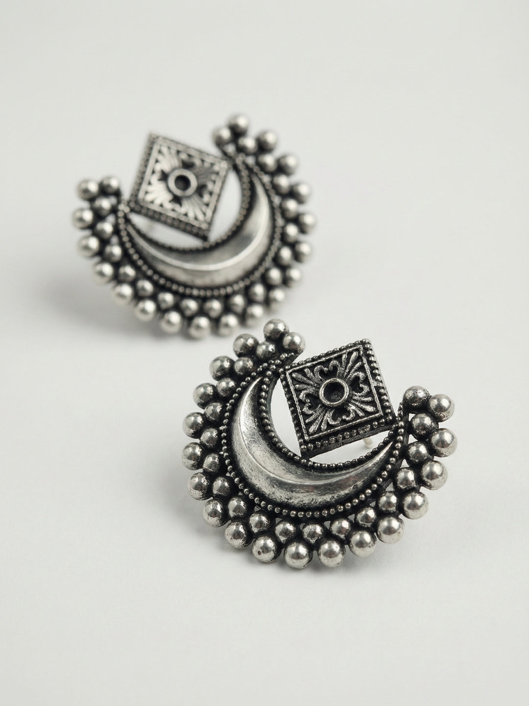 Chaand Earrings