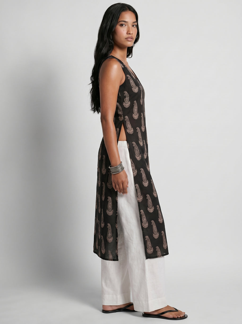 Arzoo V Neck V-Neck Kurti Top
