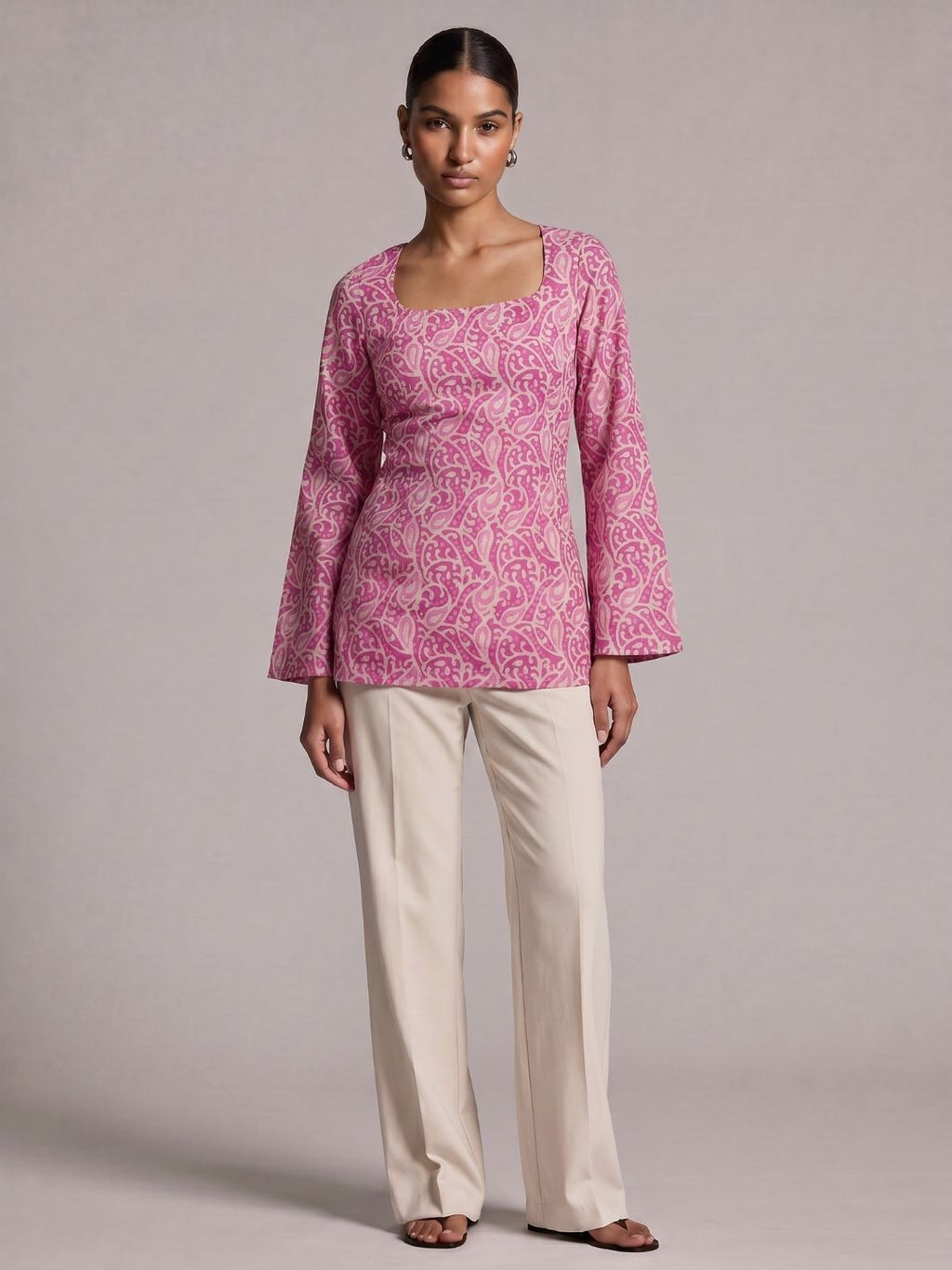 Aashi Sleeved Open-Back Kurti Top
