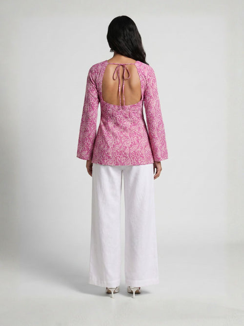 Aashi Sleeved Open-Back Kurti Top