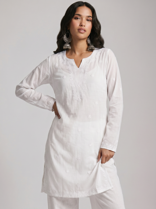 Arka Mul Chikankari Kurti