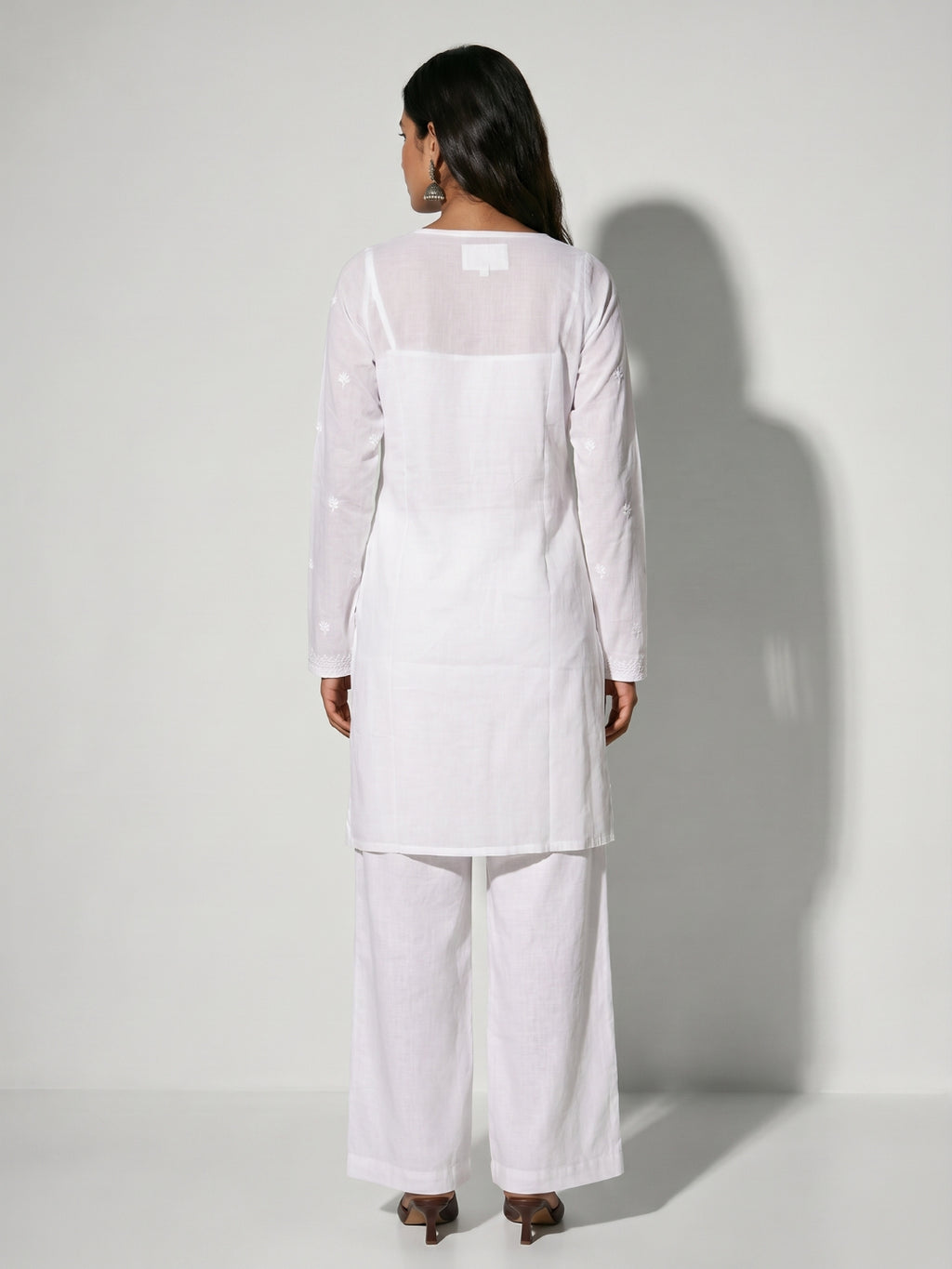 Arka Mul Chikankari Kurti