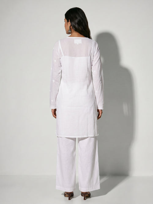 Arka Mul Chikankari Kurti