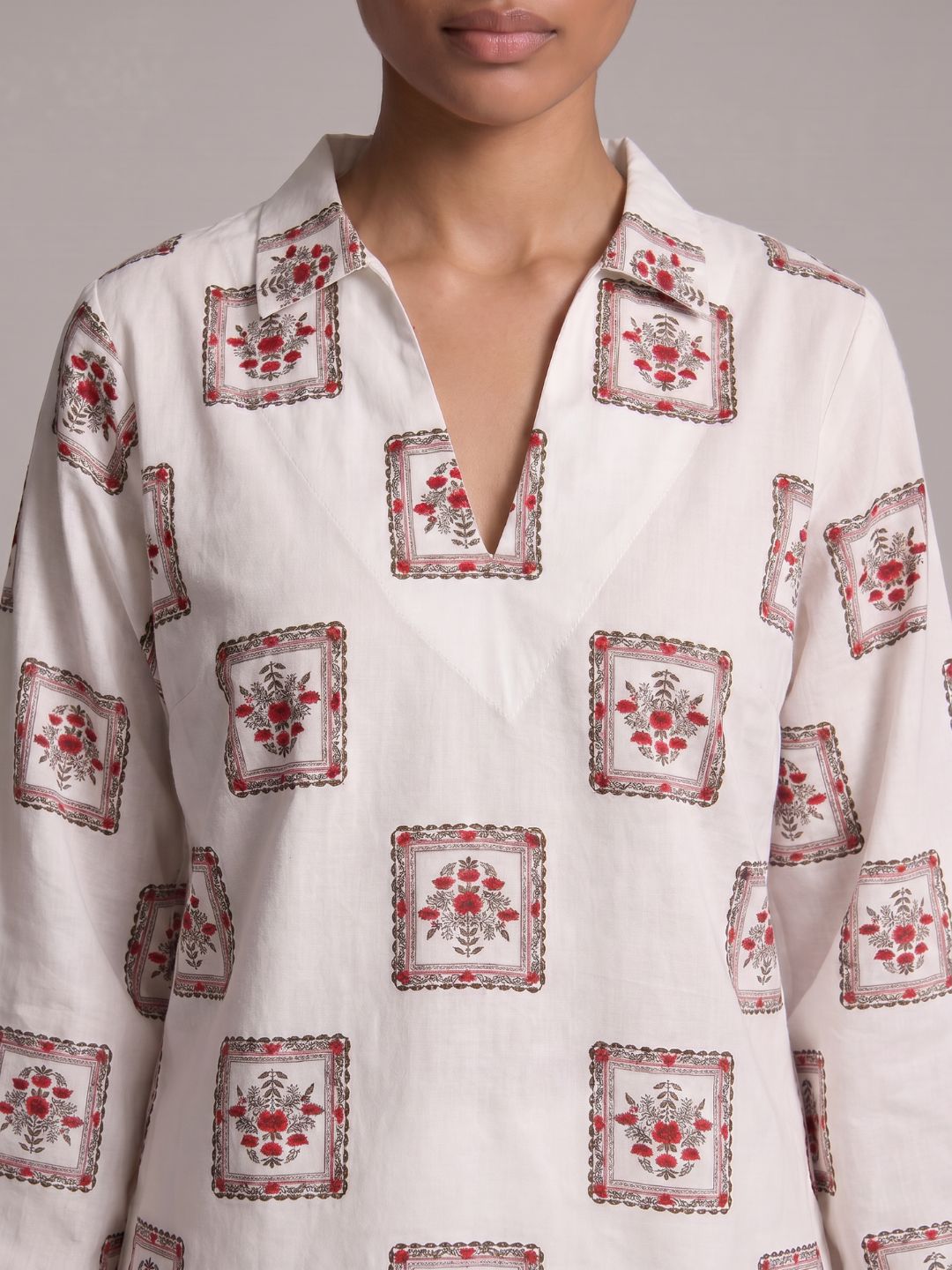Omira Sleeved Structured Top