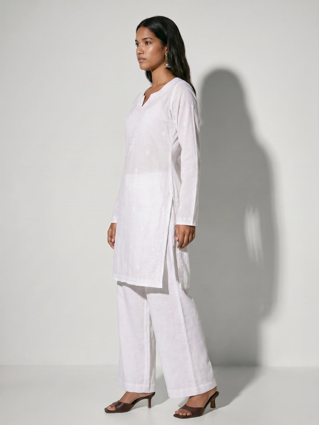 Arka Mul Chikankari Kurti