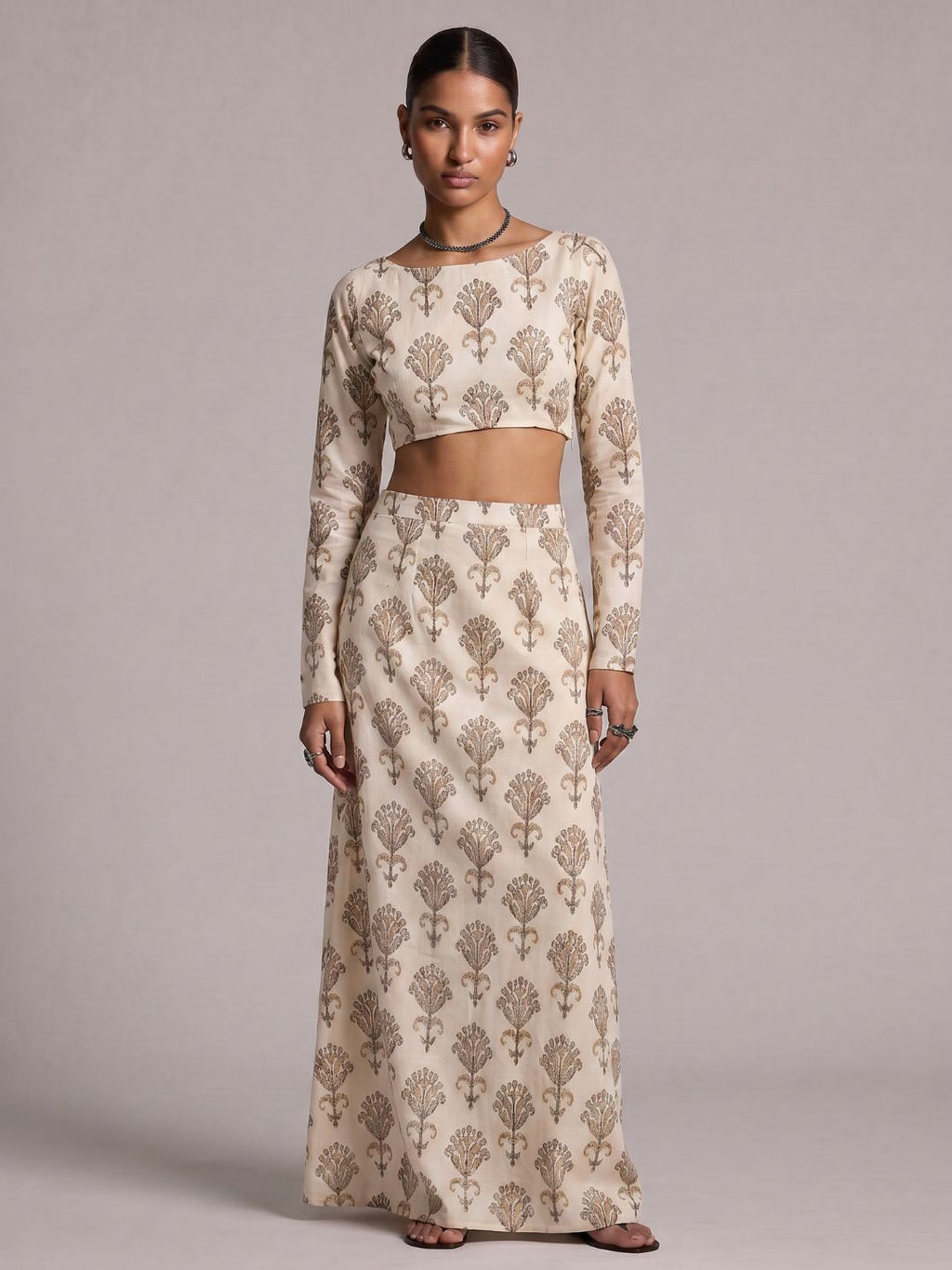 Rekha Lehenga