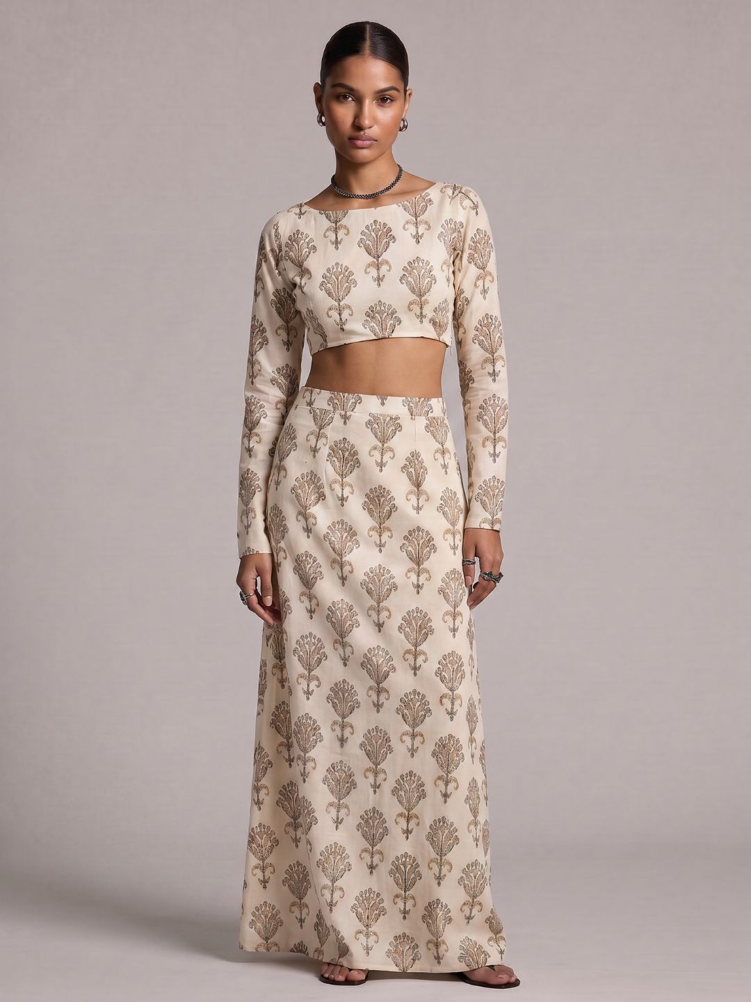 Rekha Lehenga