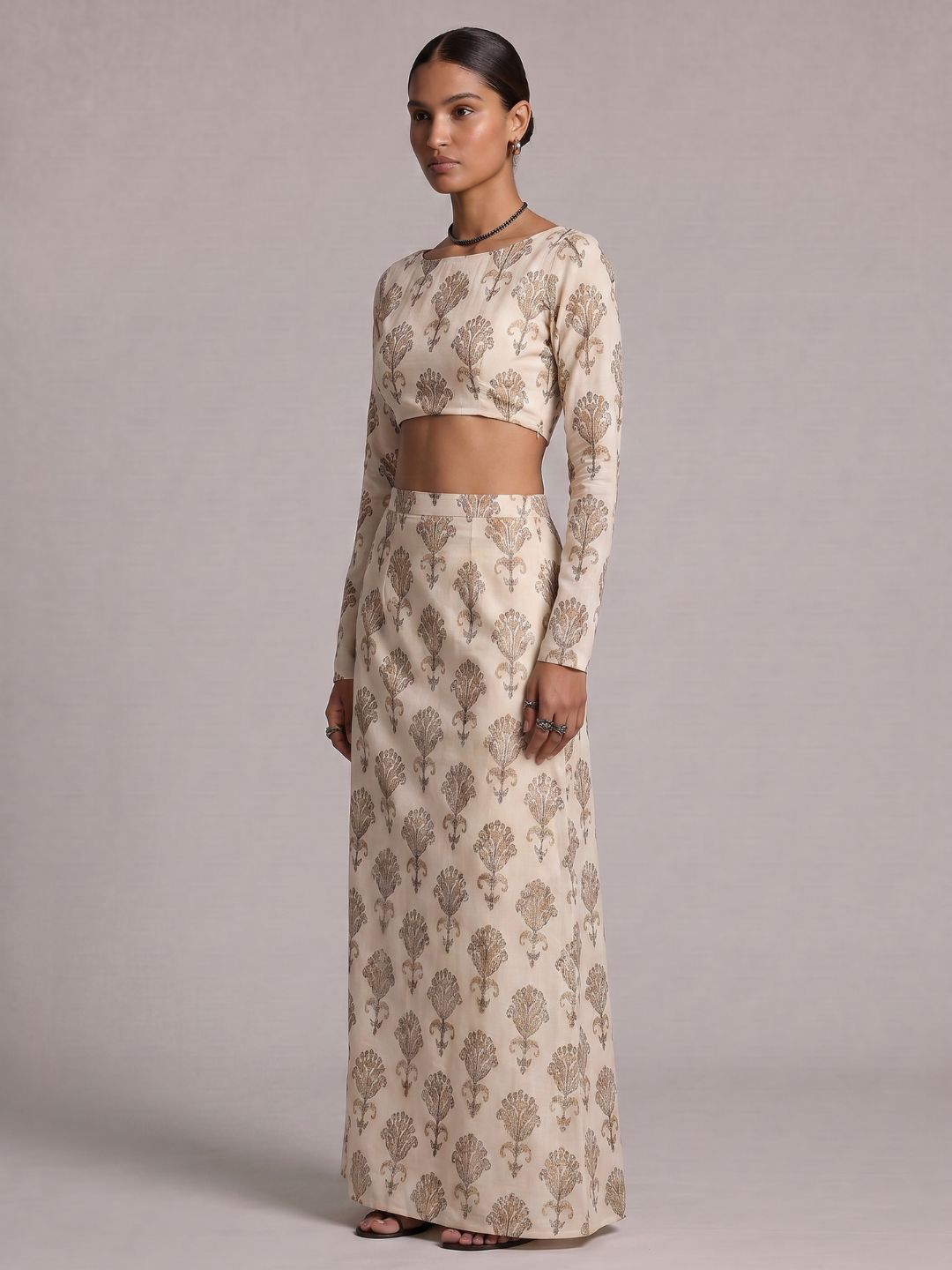 Rekha Lehenga