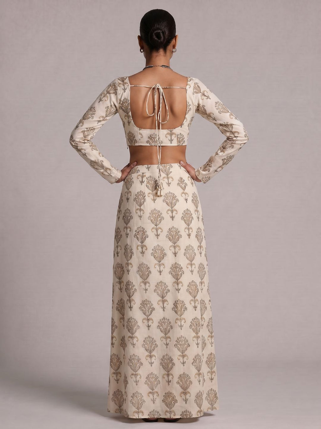 Rekha Lehenga