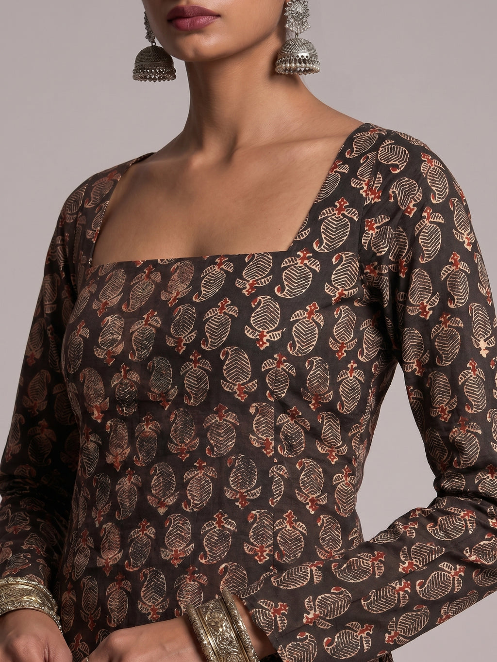 Juhi Black Full Sleeve Structured Kurti Top