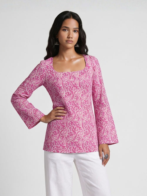 Aashi Sleeved Open-Back Kurti Top
