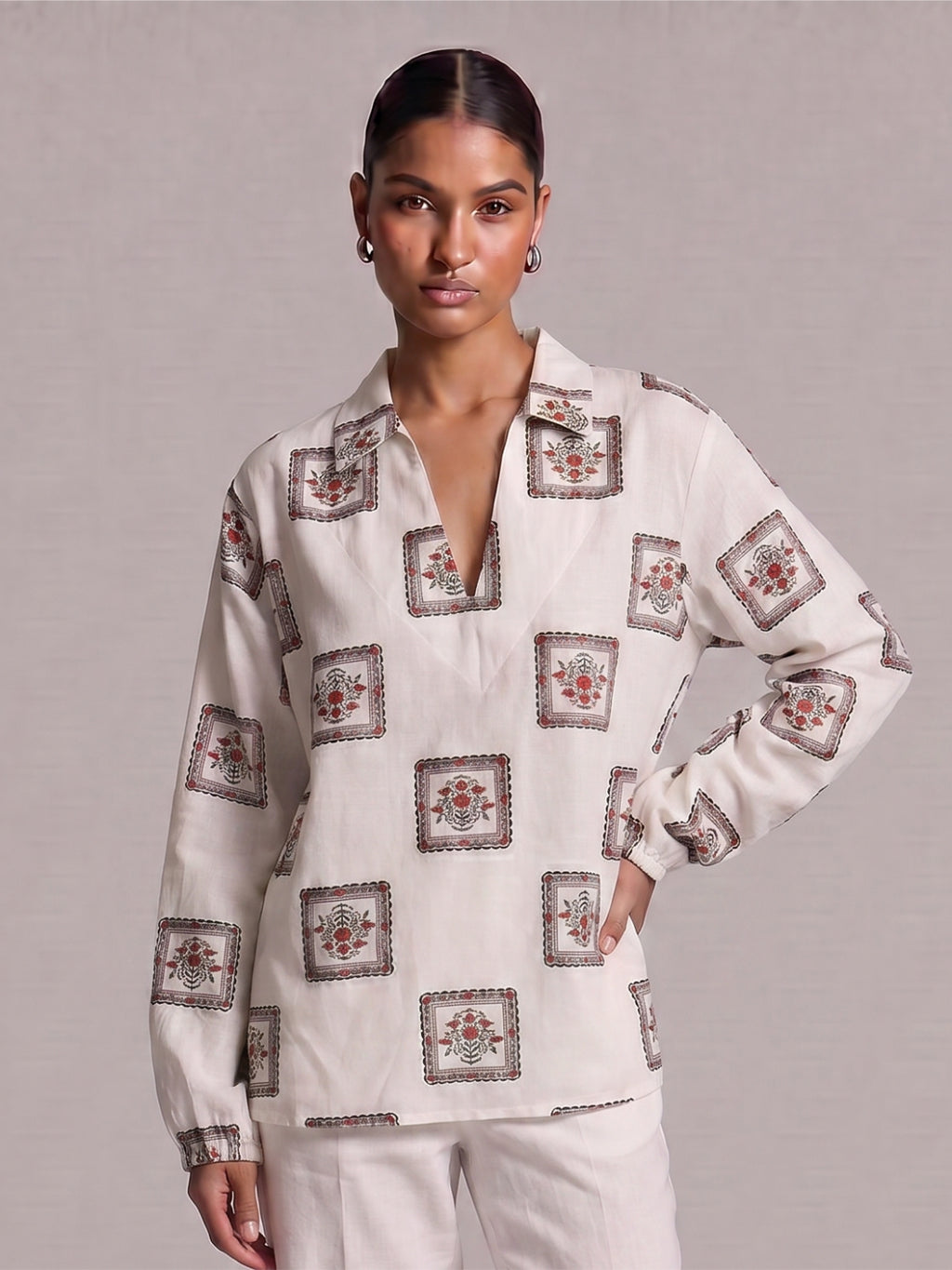 Omira Sleeved Structured Top
