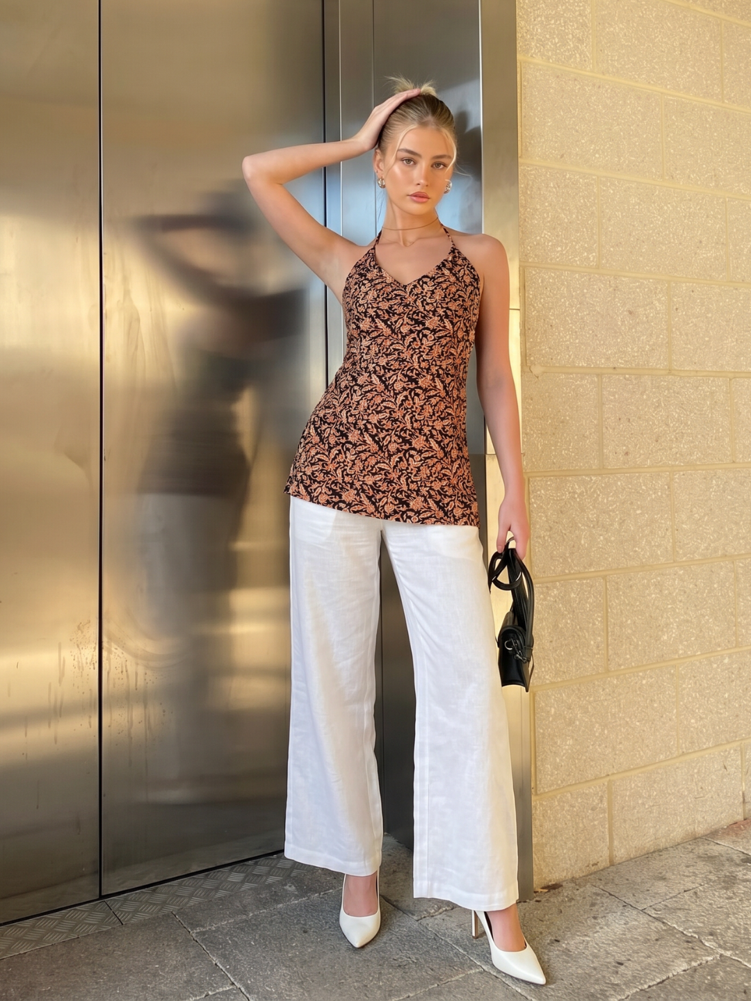 Nazm Halterneck Kurti