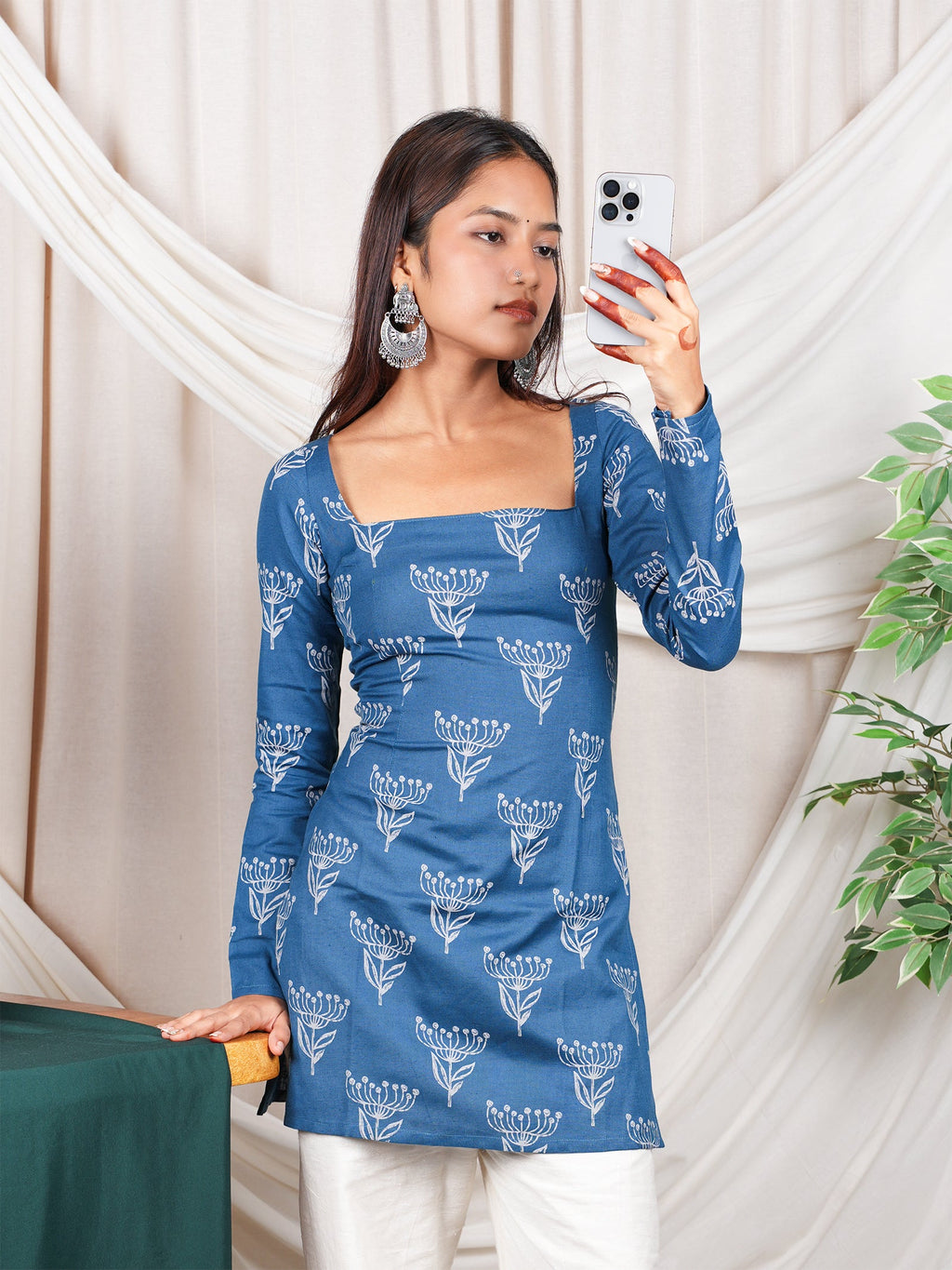 Reet Sleeved Corset Kurti Top