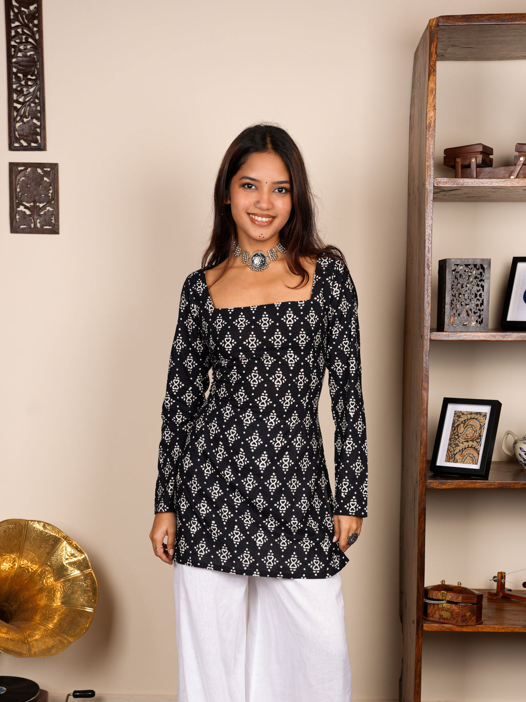 Anvi Sleeved Corset Kurti Top