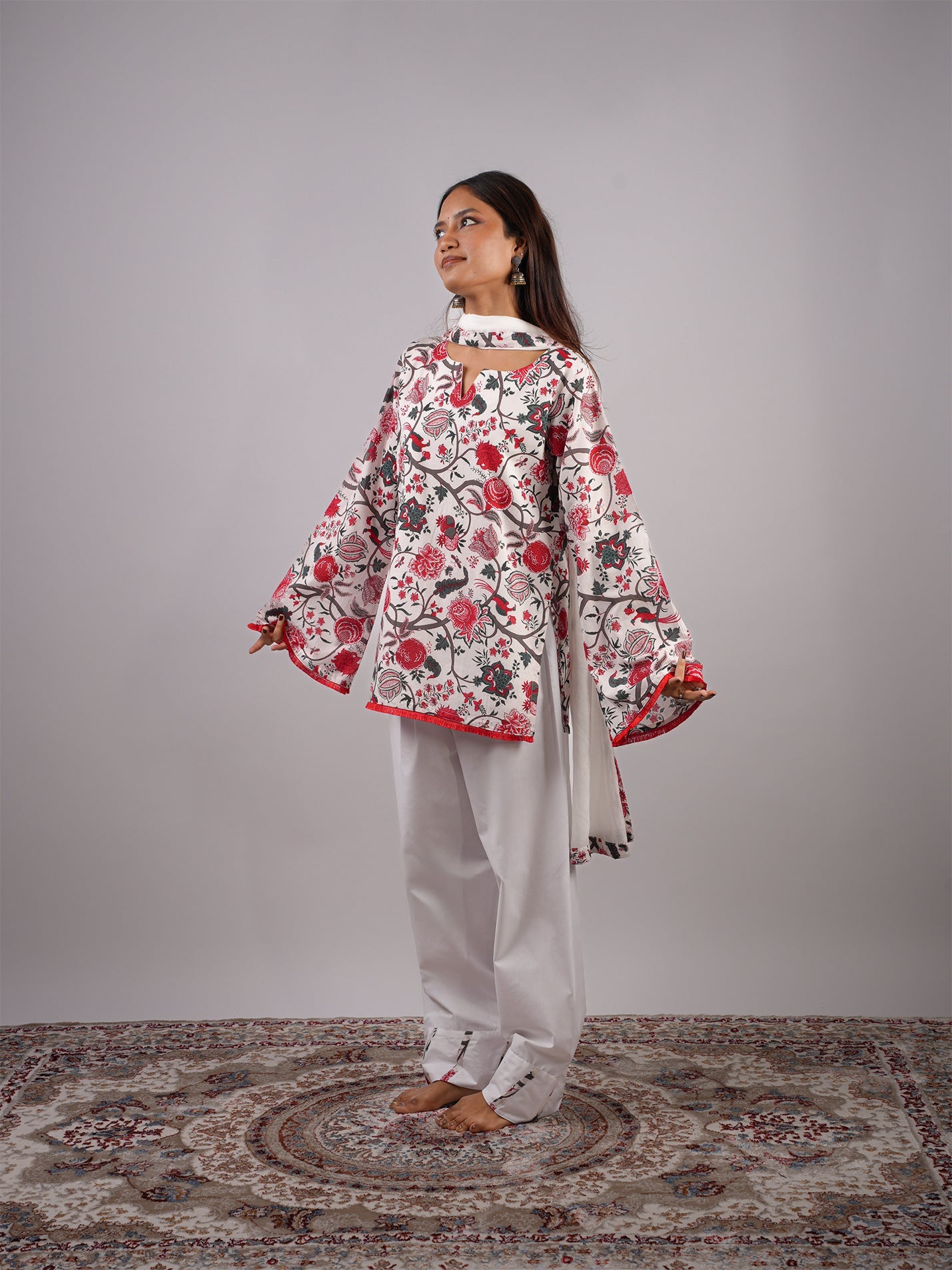 Parishad Farsi Kurti Pant Dupatta Set