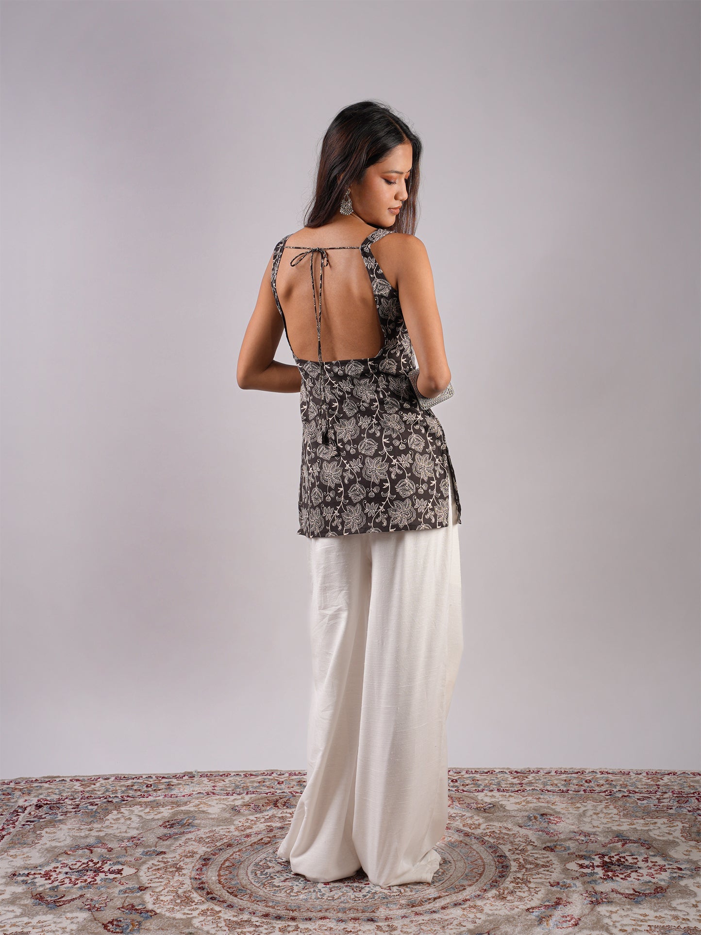 Tanvi Deep Back Kurti