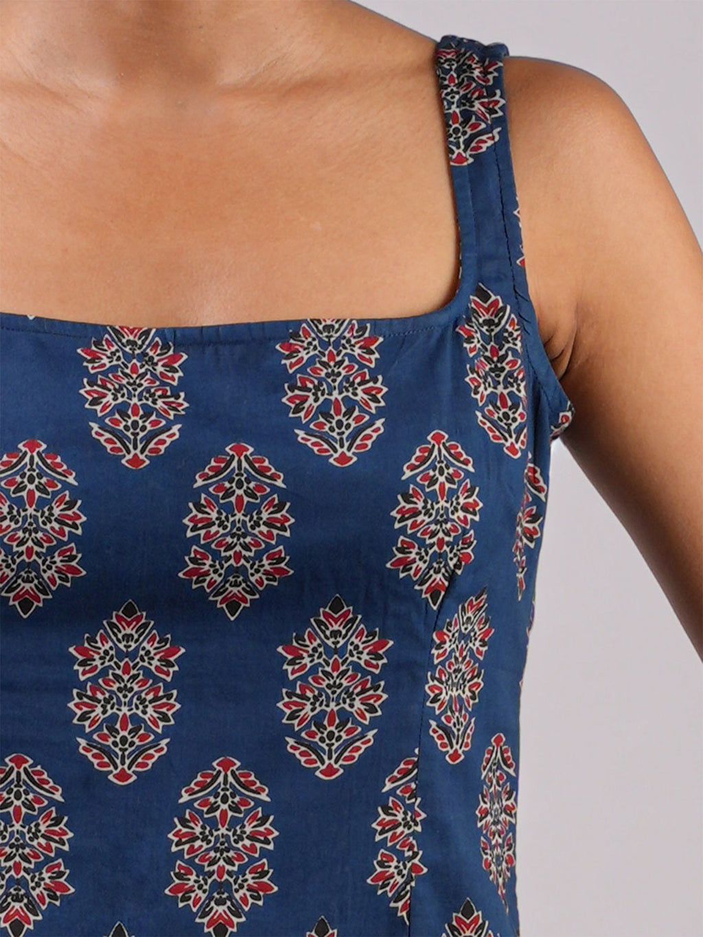 Suhani Deep Back Kurti