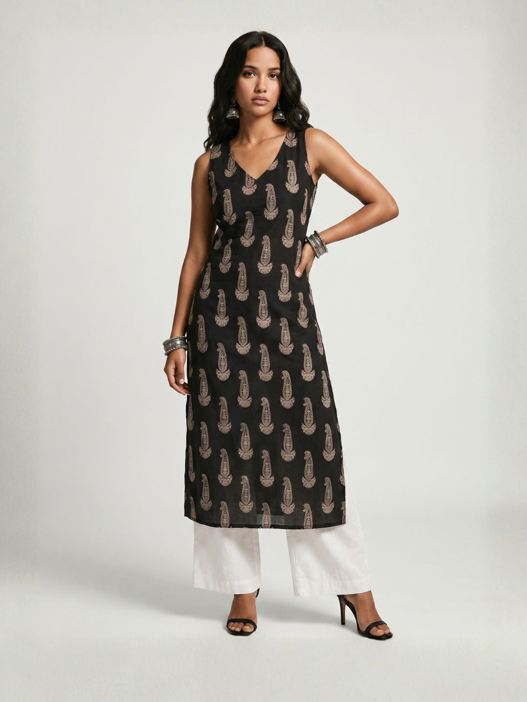 Arzoo V Neck V-Neck Kurti Top
