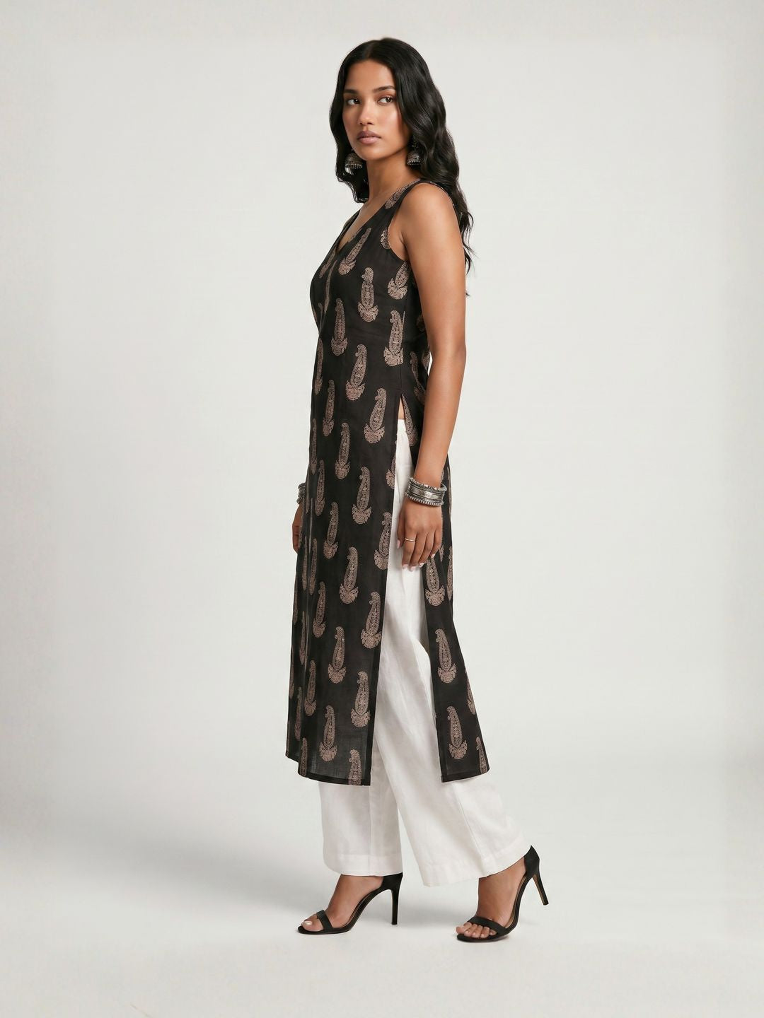 Arzoo V Neck V-Neck Kurti Top