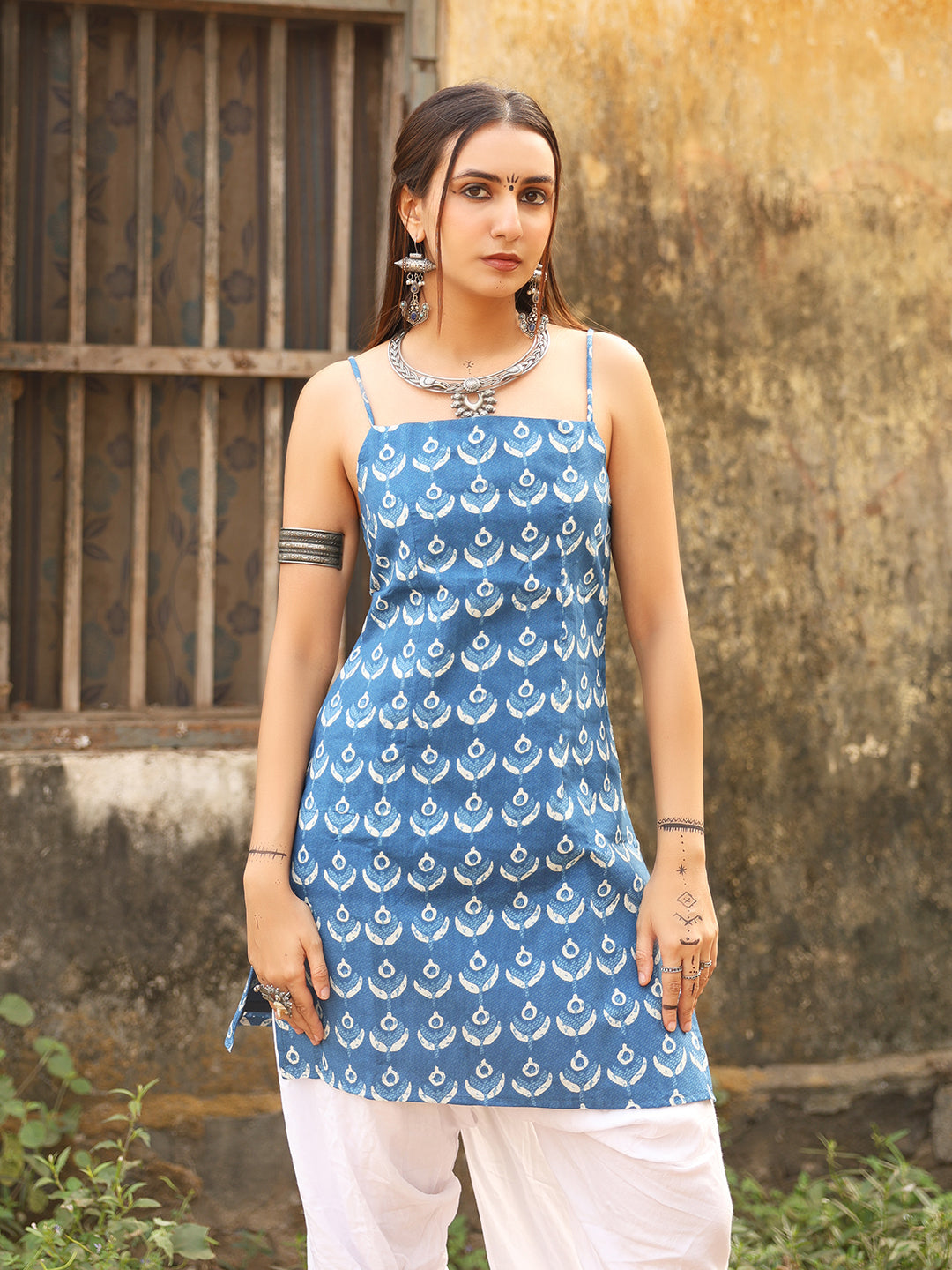 Maahi Square-Neck Corset Kurti Top