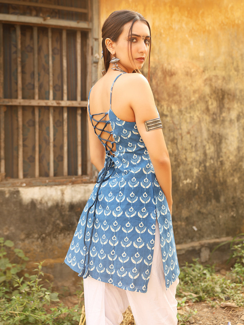 Maahi Square-Neck Corset Kurti Top