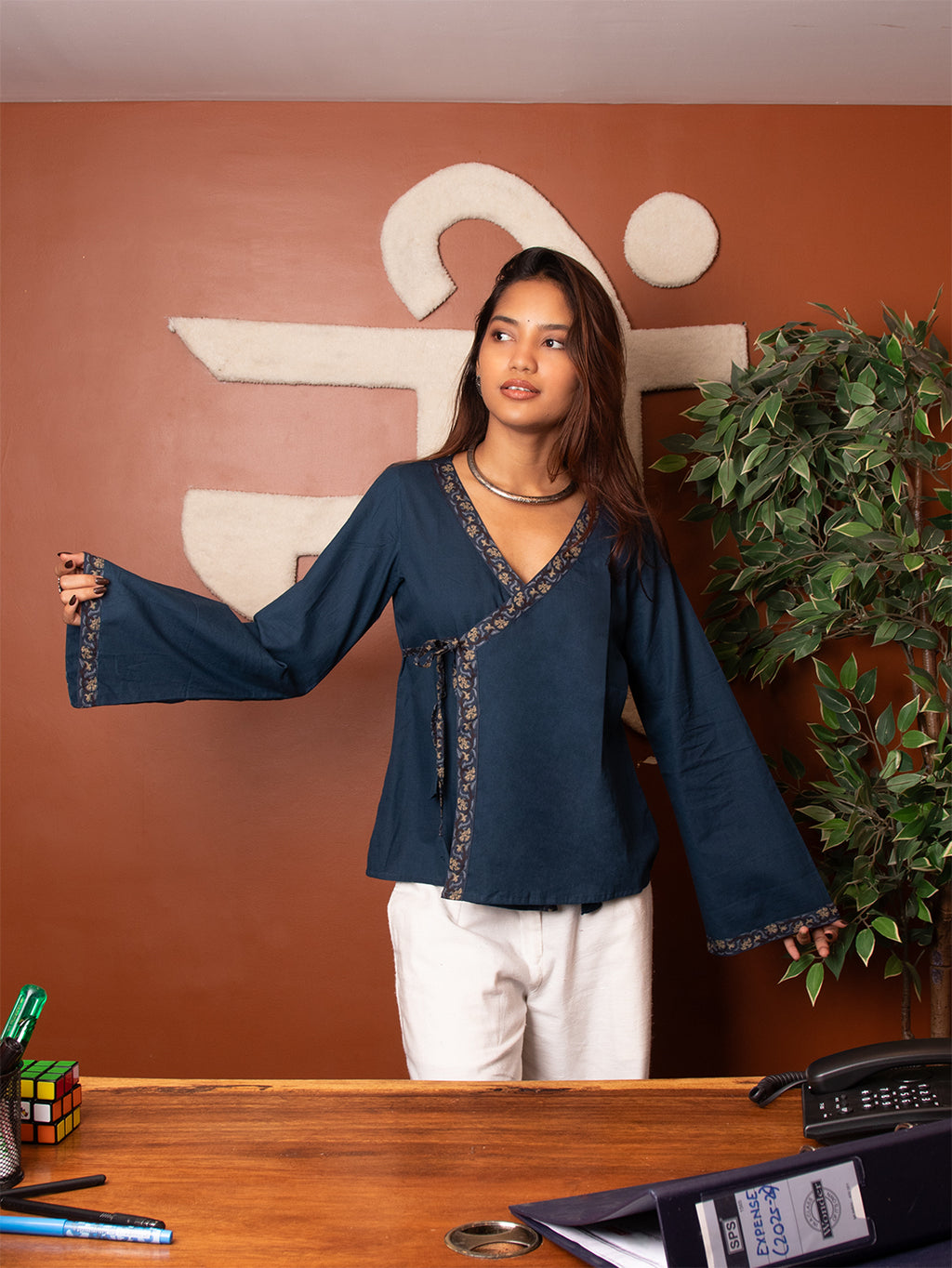 Soha Tie Up Structured Top