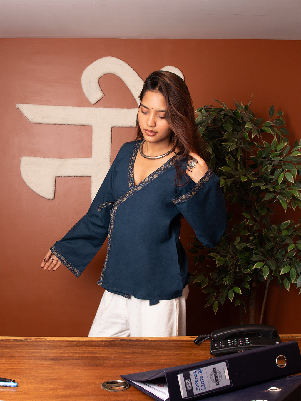 Soha Tie Up Structured Top