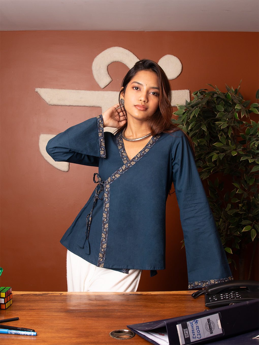 Soha Tie Up Structured Top
