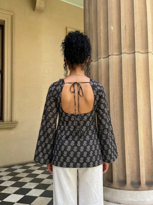 Komal Deep Back Sleeved Kurti