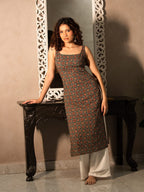 Hina Deep Back Long Kurti