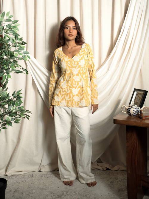 Nafeesa Full Sleeved Structured Kurti Top