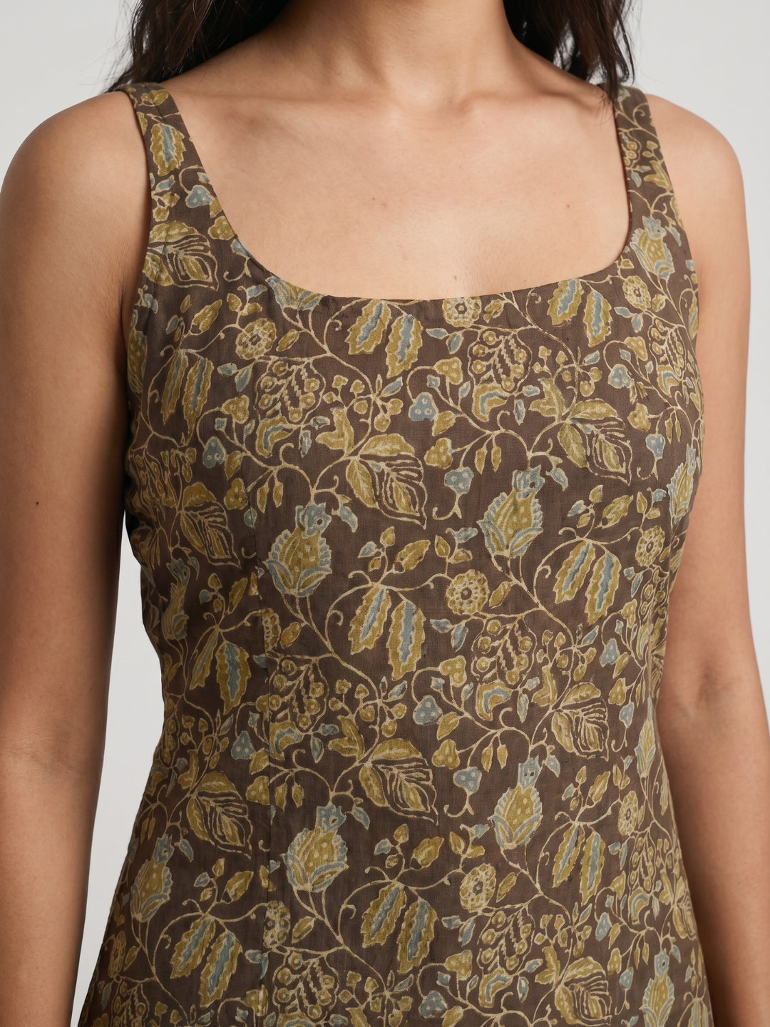 Zeel Open-Back Kurti Top